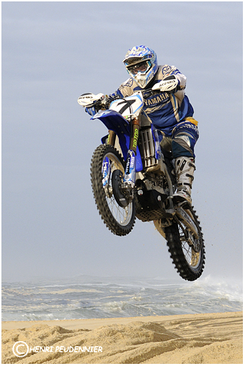 Motos 09-0823-RC.jpg